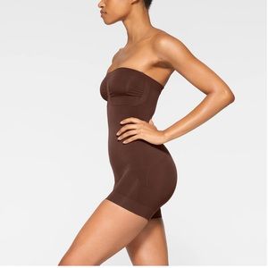 Skims Strapless Shortie Bodysuit - Brown